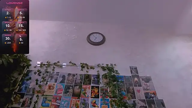 Snapshot of Kleo_Godde chatting on 12-05-25, 01:36 Kleo Godde online show from 12-05-25, 01:36