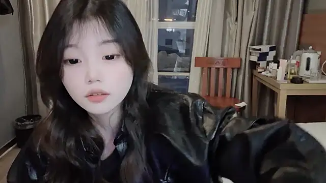 Snapshot of yangyang-1115 chatting on 02-24-25, 10:48 yangyang-1115 online show from 02-24-25, 10:48