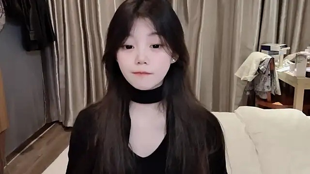 Snapshot of yangyang-1115 chatting on 03-05-25, 02:12 yangyang-1115 online show from 03-05-25, 02:12