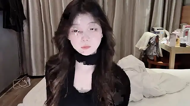 Snapshot of yangyang-1115 chatting on 03-06-25, 01:03 yangyang-1115 online show from 03-06-25, 01:03