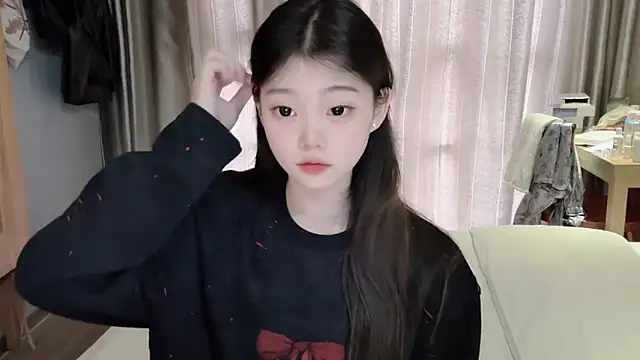 Snapshot of yangyang-1115 chatting on 03-09-25, 07:23 yangyang-1115 online show from 03-09-25, 07:23