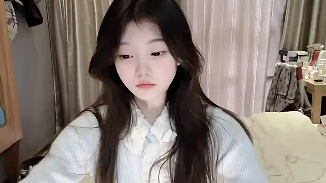 Snapshot of yangyang-1115 chatting on 03-12-25, 07:02 yangyang-1115 online show from 03-12-25, 07:02