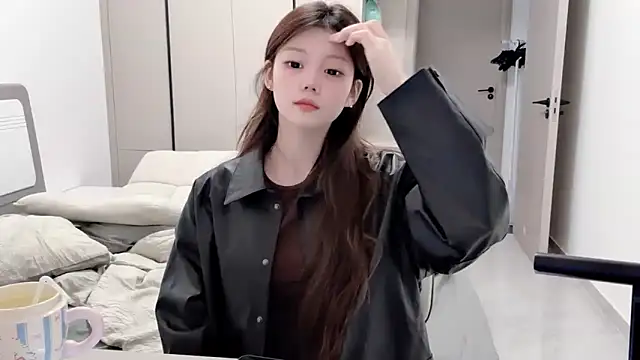 Snapshot of yangyang-1115 chatting on 09-19-25, 05:53 yangyang-1115 online show from 09-19-25, 05:53