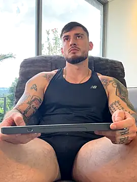 DimitriSullivan  online show from 10-20-25, 09:04