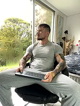 DimitriSullivan  online show from 01-15-26, 01:05