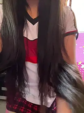 Snapshot of Velyn_18 chatting on 02-25-26, 03:32 Velyn 18 online show from 02-25-26, 03:32