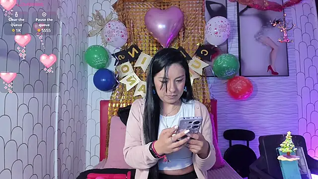 Ella Rousse online show from 12-10-24, 11:54
