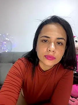 Snapshot of Leyna_Kenet chatting on 12-09-24, 06:23 Leyna Kenet online show from 12-09-24, 06:23