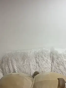 Snapshot of Leyna_Kenet chatting on 02-10-25, 06:31 Leyna Kenet online show from 02-10-25, 06:31