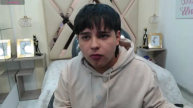 AndrewPherson online show from 12-30-24, 01:14