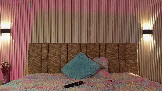 tiffany johnson11 online show from 11-08-25, 07:23