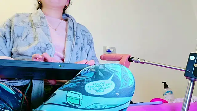 NeredaXxx online show from 02-14-26, 09:33