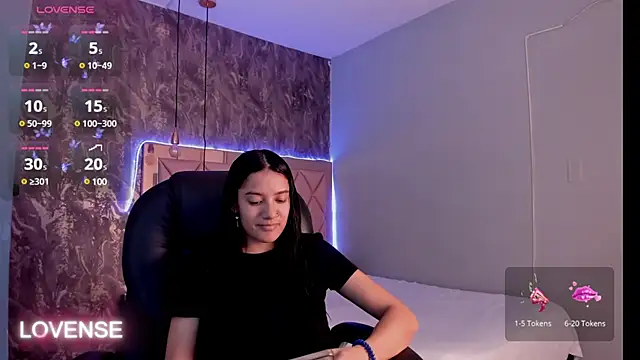 Snapshot of SKYLERWHIITEE chatting on 01-30-25, 02:16 SKYLERWHIITEE online show from 01-30-25, 02:16