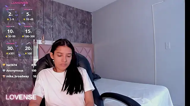 Snapshot of SKYLERWHIITEE chatting on 02-01-25, 08:39 SKYLERWHIITEE online show from 02-01-25, 08:39