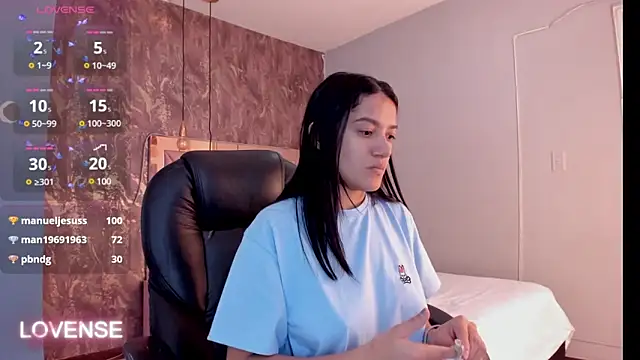 Snapshot of SKYLERWHIITEE chatting on 02-03-25, 09:30 SKYLERWHIITEE online show from 02-03-25, 09:30