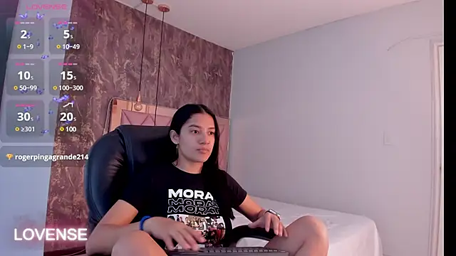 Snapshot of SKYLERWHIITEE chatting on 02-05-25, 08:43 SKYLERWHIITEE online show from 02-05-25, 08:43