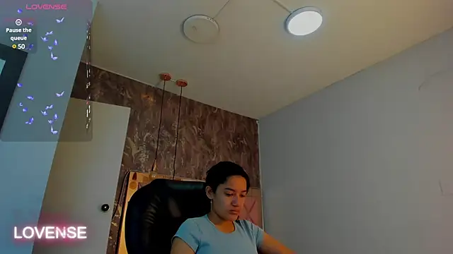 Snapshot of SKYLERWHIITEE chatting on 02-10-25, 03:24 SKYLERWHIITEE online show from 02-10-25, 03:24