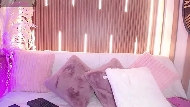 Aniie Doll online show from 09-20-25, 08:32