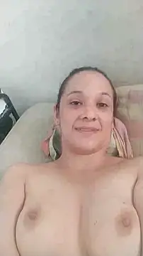 nicolle milf1978 online show from 10-24-25, 12:45