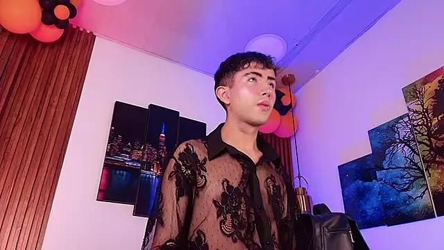 Noah Xitruxx online show from 11-06-25, 03:18