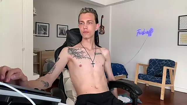 Den BlueXx online show from 12-23-24, 10:32