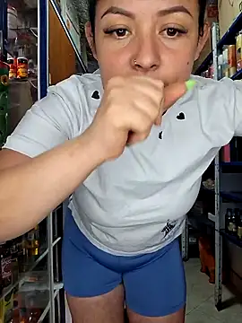 Snapshot of nidia2026 chatting on 10-17-25, 04:53 nidia2026 online show from 10-17-25, 04:53