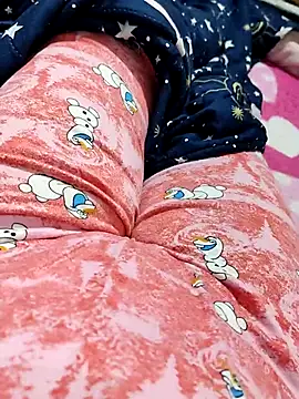 Snapshot of kameron_sweett chatting on 02-18-25, 05:42 kameron sweett online show from 02-18-25, 05:42