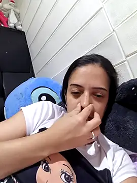 Snapshot of kameron_sweett chatting on 12-20-25, 01:02 kameron sweett online show from 12-20-25, 01:02