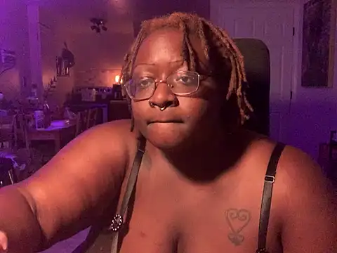 Snapshot of BigKittyRaven chatting on 12-11-24, 05:10 BigKittyRaven online show from 12-11-24, 05:10