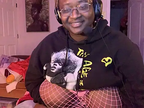 Snapshot of BigKittyRaven chatting on 02-15-25, 07:16 BigKittyRaven online show from 02-15-25, 07:16