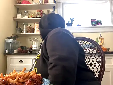 BigKittyRaven online show from 01-08-26, 05:48