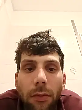 Snapshot of dariodario chatting on 01-12-25, 01:00 dariodario online show from 01-12-25, 01:00
