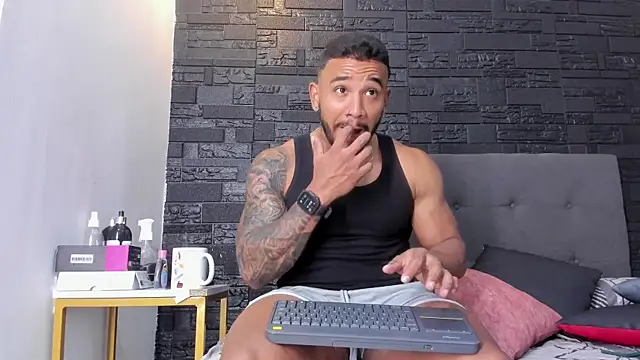 bruno miller  online show from 11-06-25, 09:48