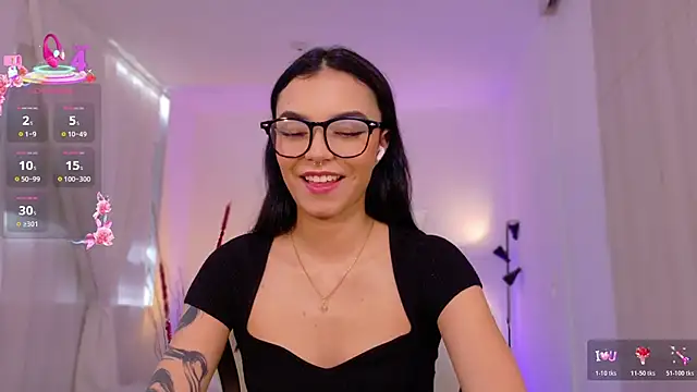 Snapshot of AnabelWolf chatting on 10-17-25, 03:47 AnabelWolf online show from 10-17-25, 03:47