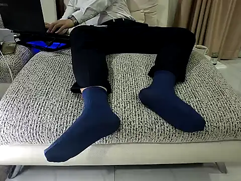 softlyS online show from 12-15-24, 03:20