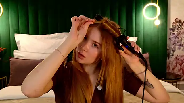 MichelleReid online show from 11-13-25, 03:16