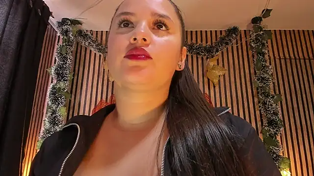 Victoria Ponce1 online show from 12-14-24, 09:13