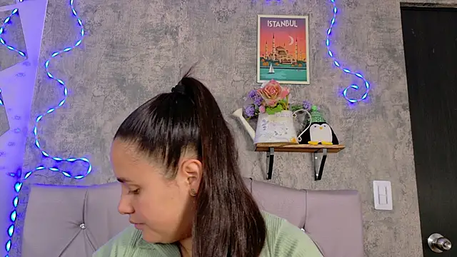 Victoria Ponce1 online show from 10-09-25, 01:31