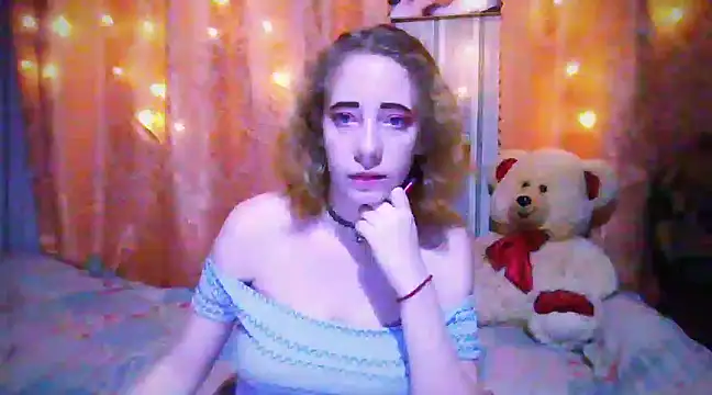 Snapshot of MelxMellie chatting on 12-24-24, 09:33 MelxMellie online show from 12-24-24, 09:33