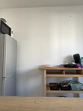 Snapshot of alixbg33 chatting on 12-06-24, 11:44 alixbg33 online show from 12-06-24, 11:44