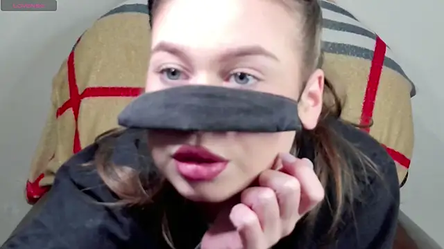 Snapshot of Mikki5P chatting on 02-18-25, 06:04 Mikki5P online show from 02-18-25, 06:04