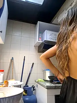 salome drasin online show from 10-19-25, 04:18