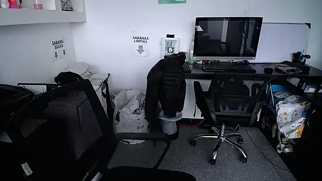 Snapshot of salome_drasin chatting on 02-25-26, 01:54 salome drasin online show from 02-25-26, 01:54