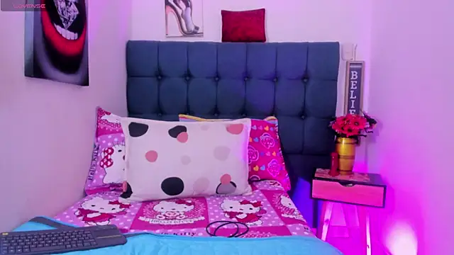 Hellen starx online show from 10-26-25, 04:51