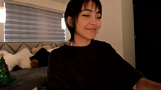 im Luucy online show from 12-10-24, 08:27