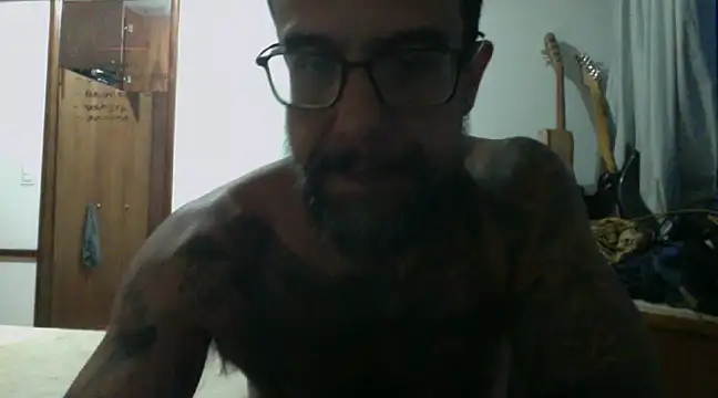 Snapshot of Onyhaters chatting on 01-15-25, 10:35 Onyhaters online show from 01-15-25, 10:35