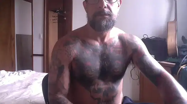 Snapshot of Onyhaters chatting on 01-16-25, 01:14 Onyhaters online show from 01-16-25, 01:14