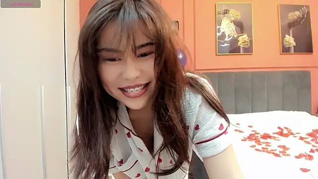 may mia online show from 03-10-25, 06:59
