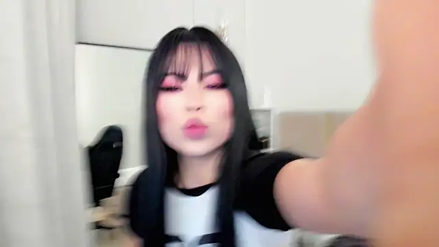 may mia online show from 11-27-25, 02:02