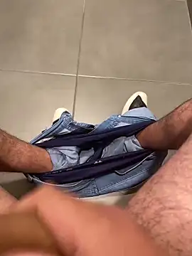 Snapshot of FabioF698 chatting on 01-17-25, 08:11 FabioF698 online show from 01-17-25, 08:11